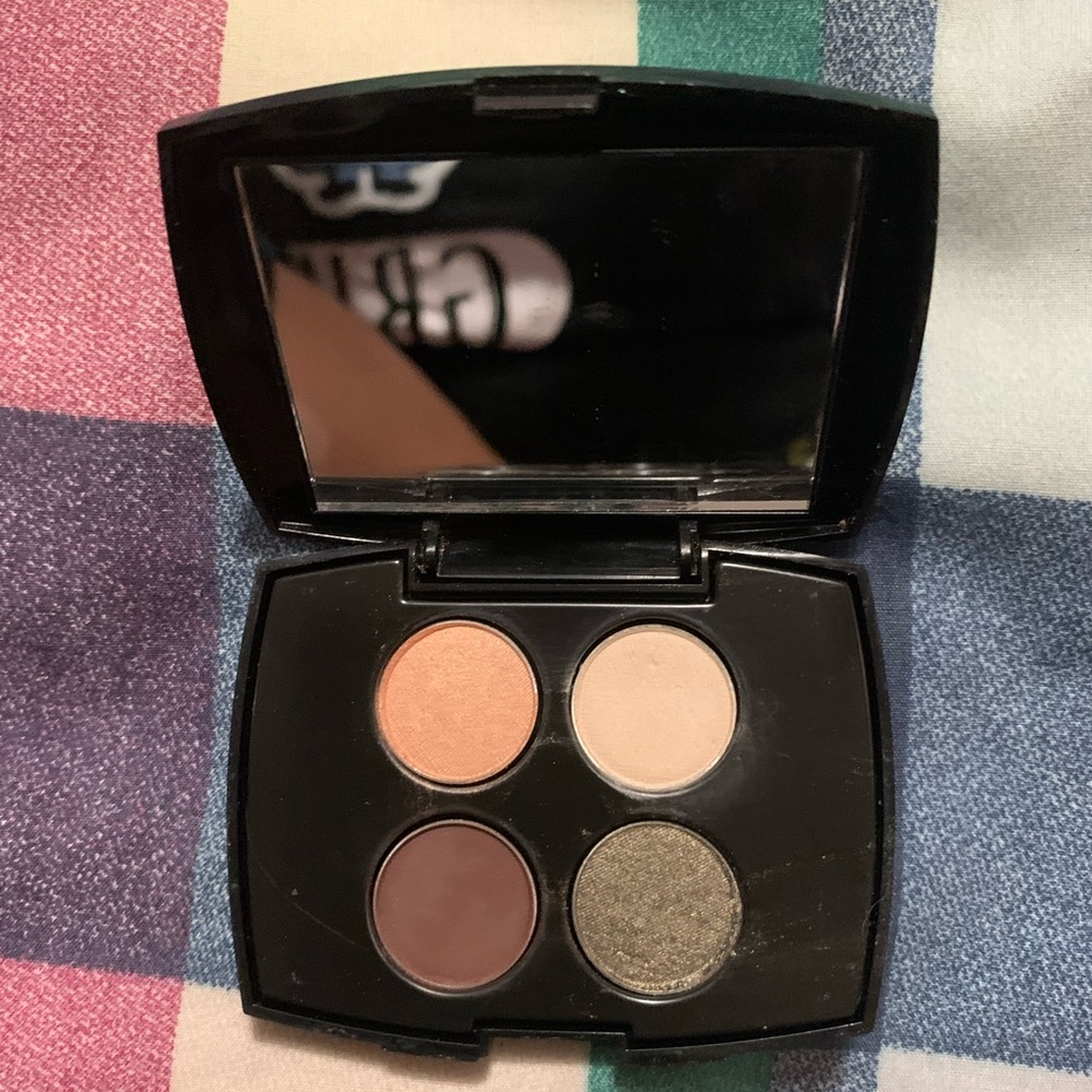 Color Design eyeshadow - Picture 2 of 3